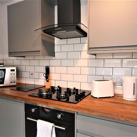 Nelson By The Docks Serviced Apartments By Roomsbooked Gloucester Eksteriør billede