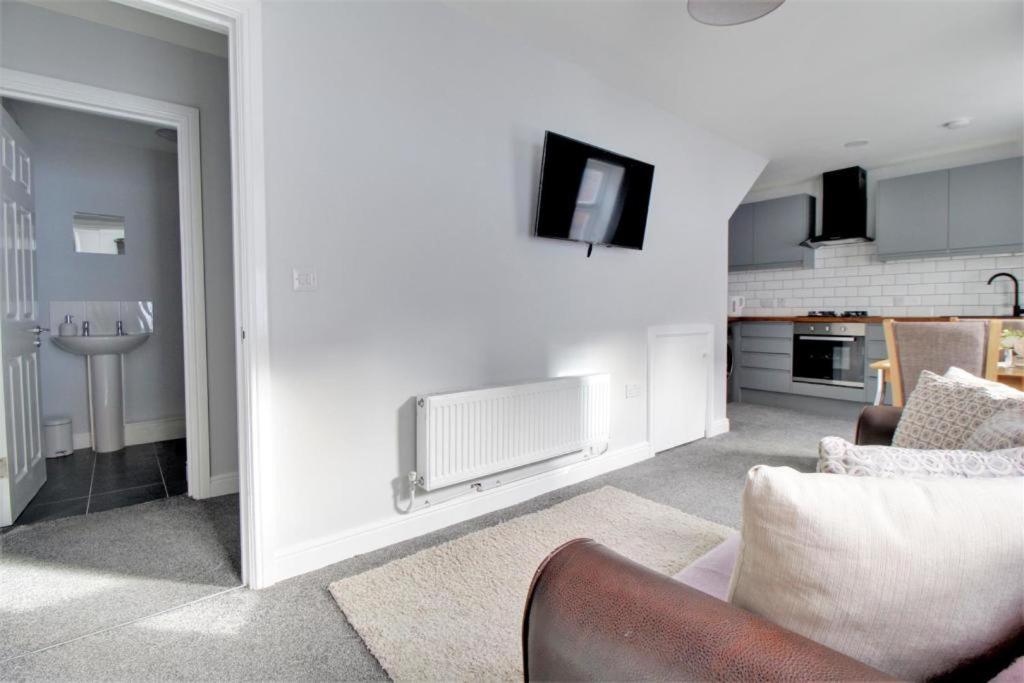 Nelson By The Docks Serviced Apartments By Roomsbooked Gloucester Eksteriør billede