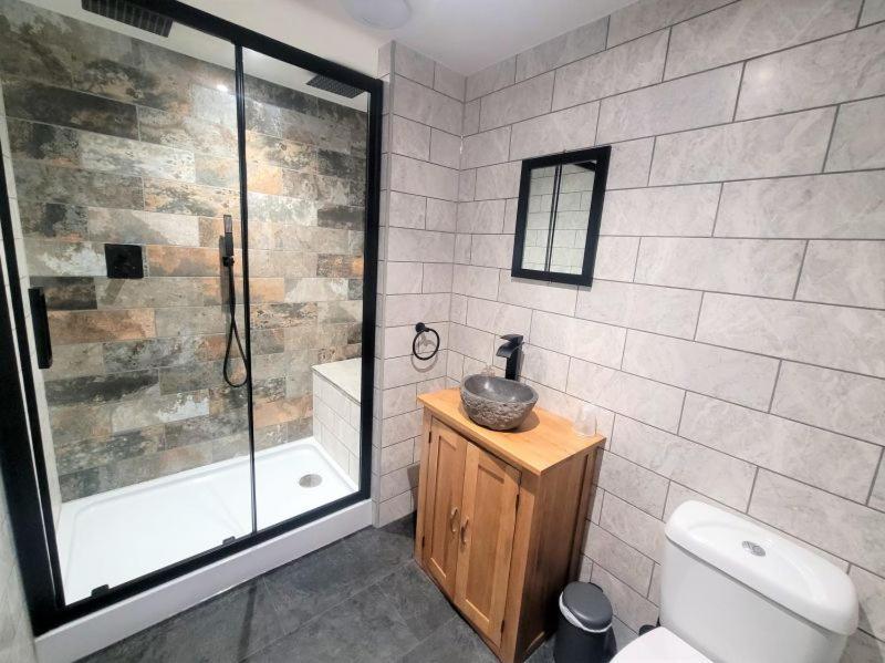 Nelson By The Docks Serviced Apartments By Roomsbooked Gloucester Eksteriør billede