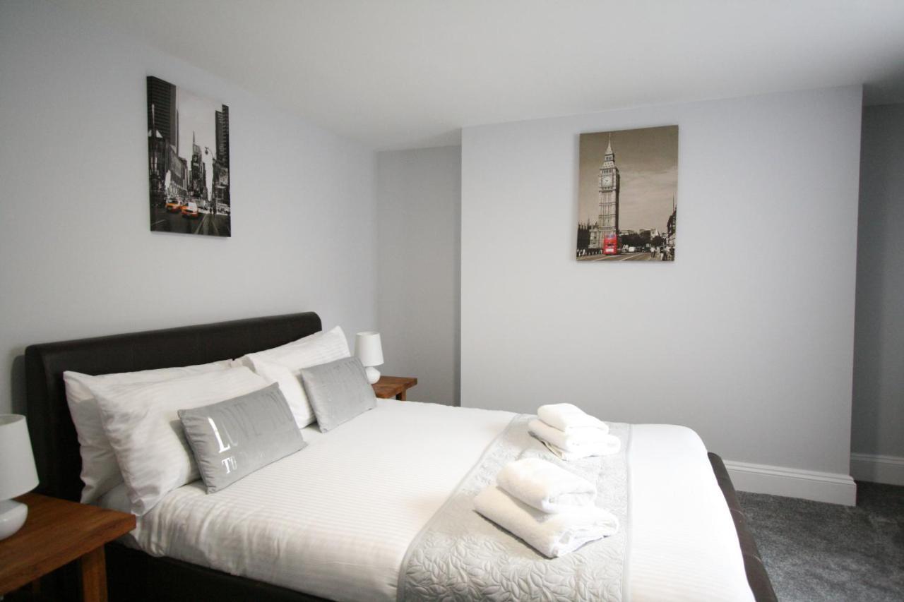 Nelson By The Docks Serviced Apartments By Roomsbooked Gloucester Eksteriør billede